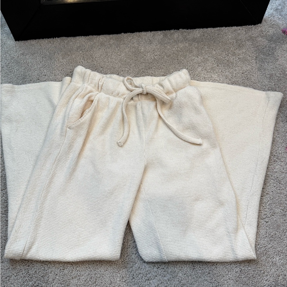Urban Outfitters cream waffle knit sweatpants 🤍